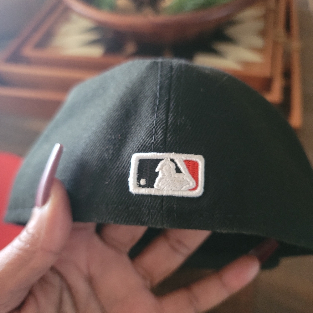 Hat - Picture 3 of 3